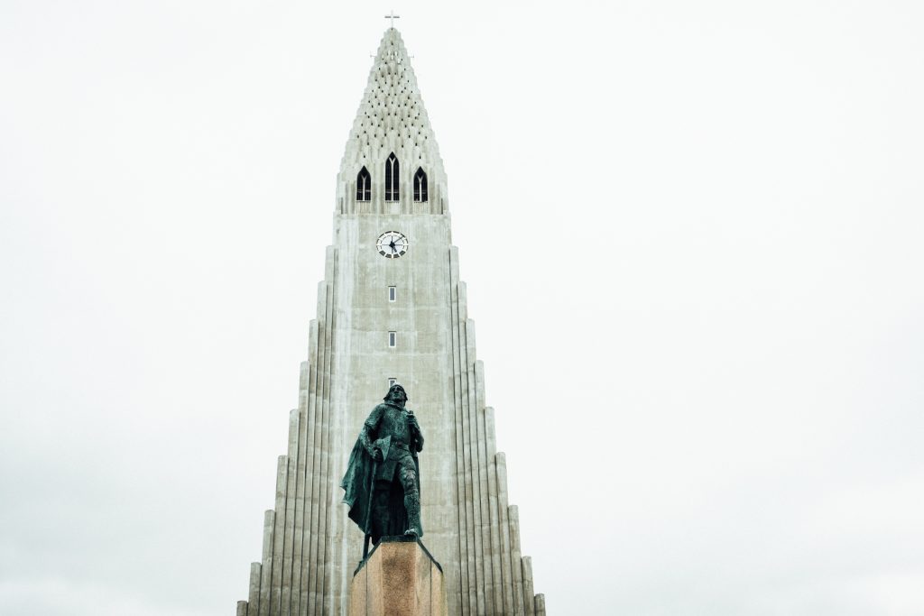 A statue of Leif Erikson