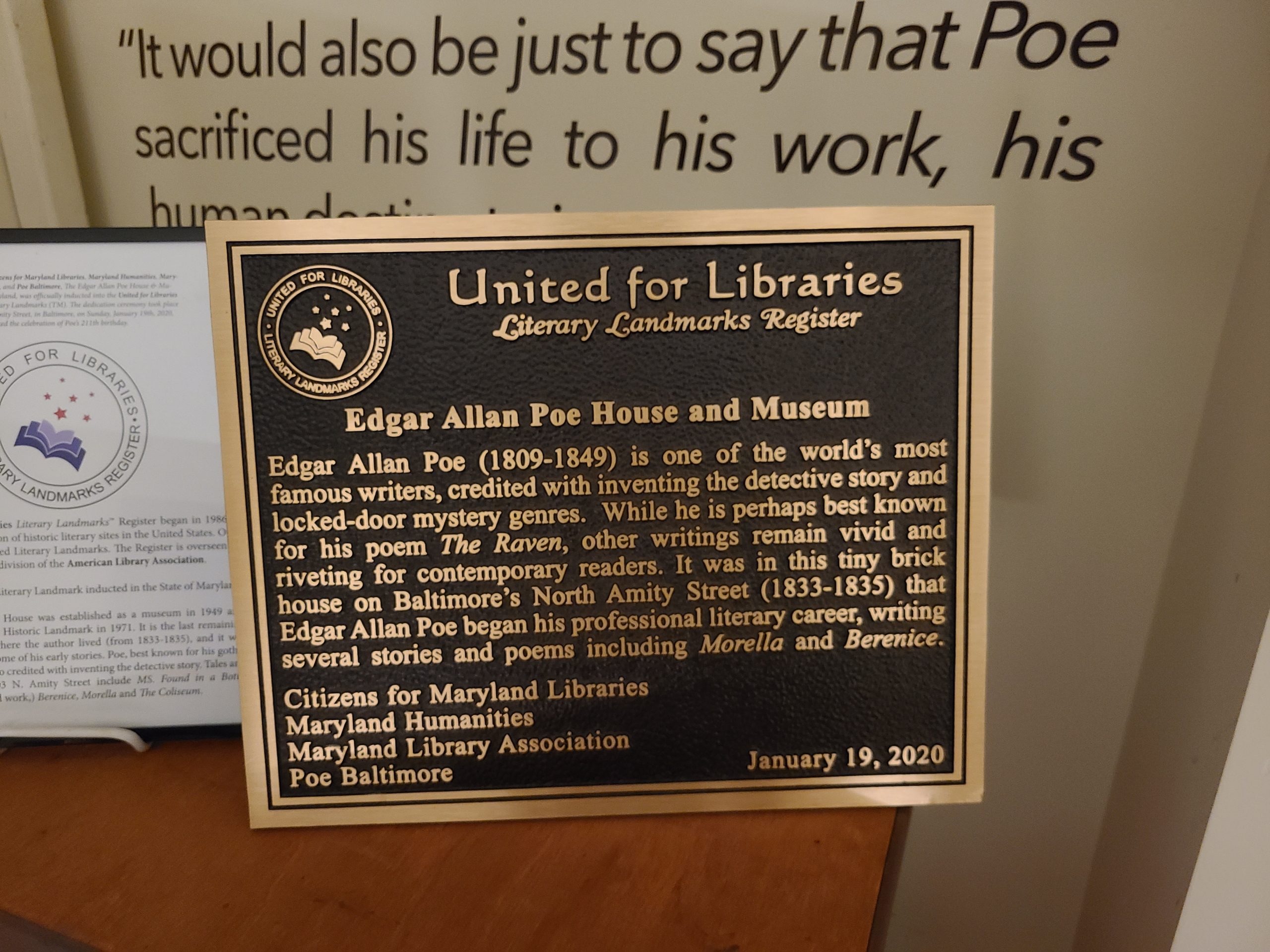 A plaque from the United for Libraries Literary Landmarks Register about the museum