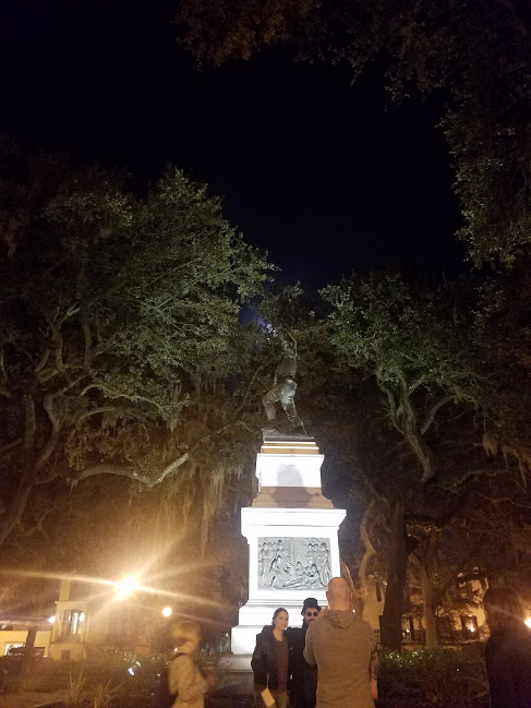 Taking pictures on the Savannah ghost tour