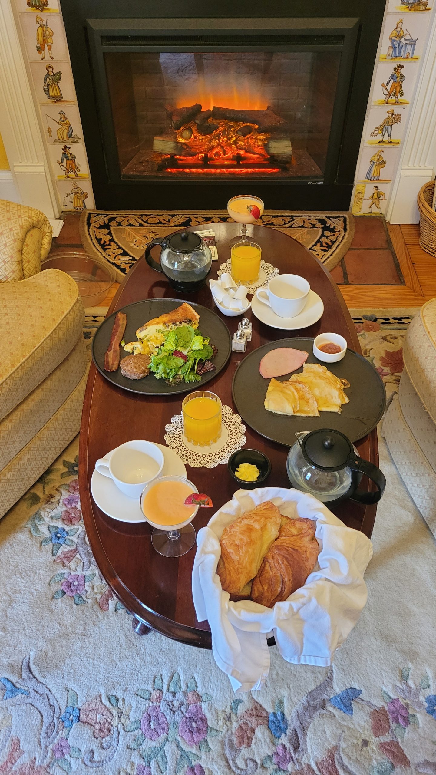 Breakfast at L'Auberge Provençale